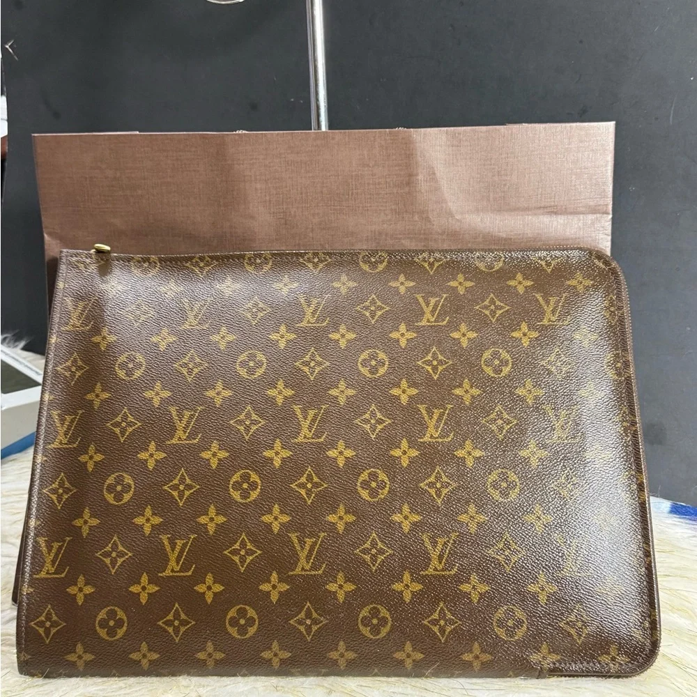 Louis Vuitton Poche Document Case for Ipad Laptop with free duster & Paperbag